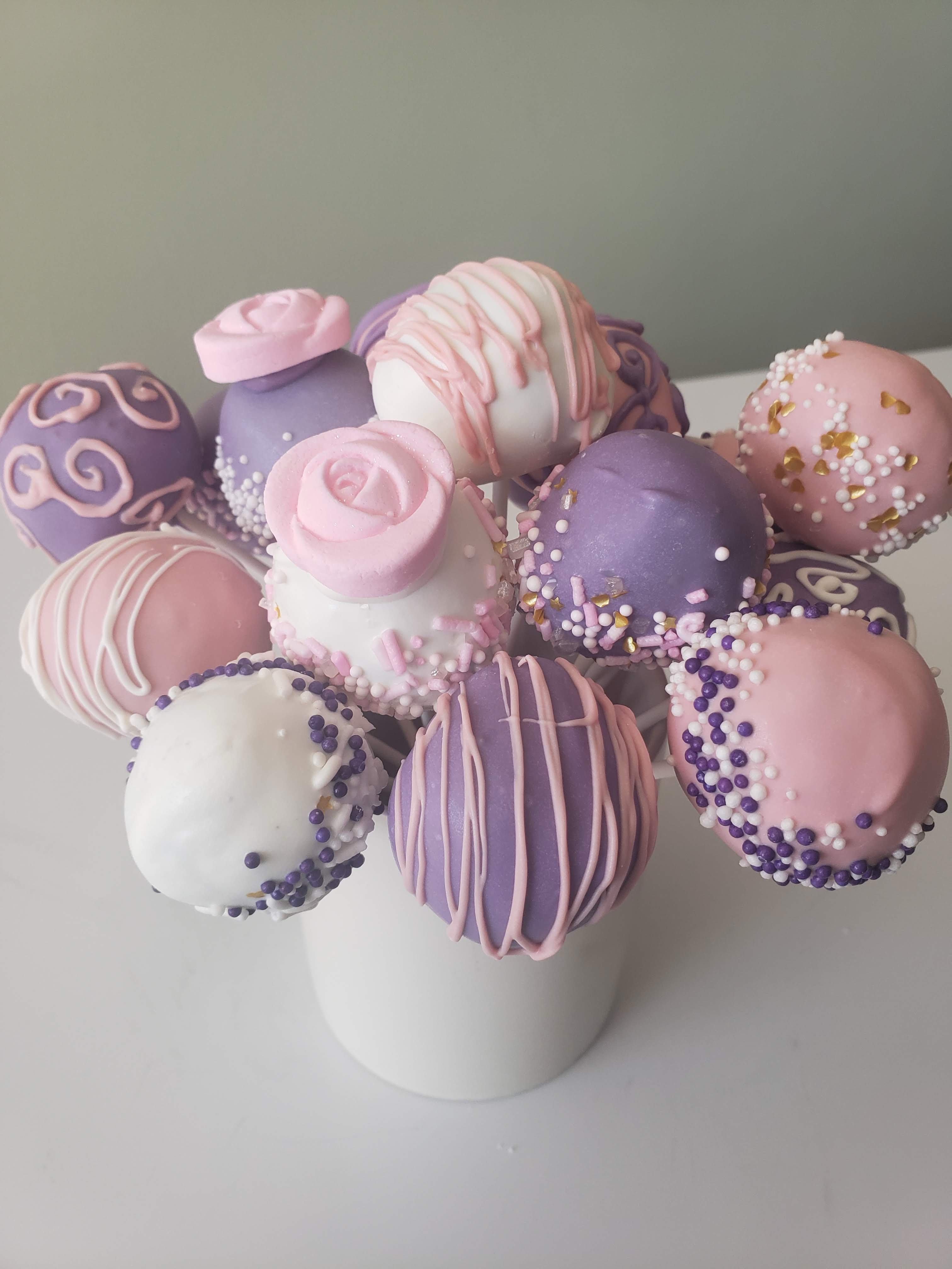 Cake pop bouquet