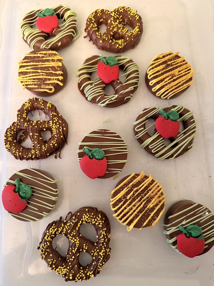 Rosh Hashana Pretzels and Oreos